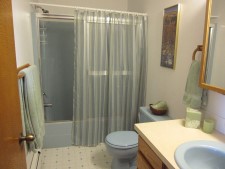 A Channel View Bed and Breakfast - Bath