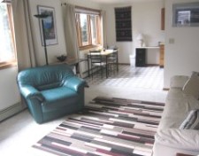 A Channel View Bed and Breakfast - Apartment
