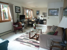 A Channel View Bed and Breakfast - Apartment