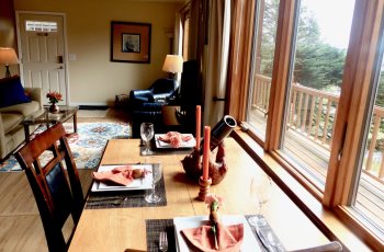 Channel View Bed and Breakfast - Dining